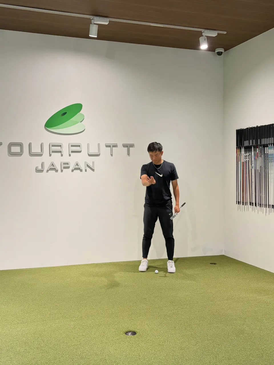 2022年度日本アマチャンピオンの岡田晃平プロが来店されまし...
